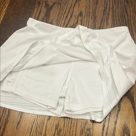 White Tennis Skirt Set for Women - Picture 9 of 10